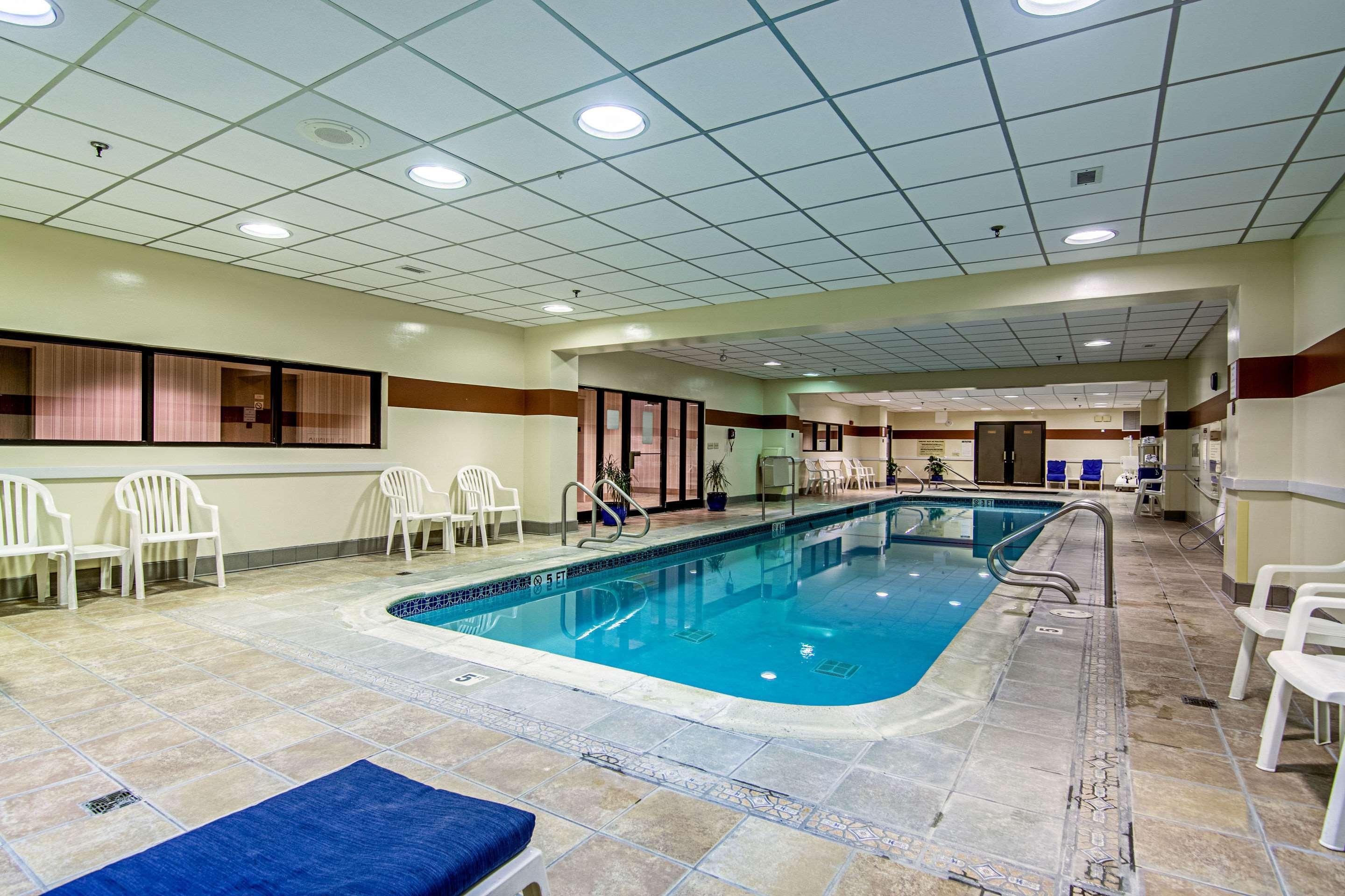 Quality Inn Portsmouth Exteriör bild