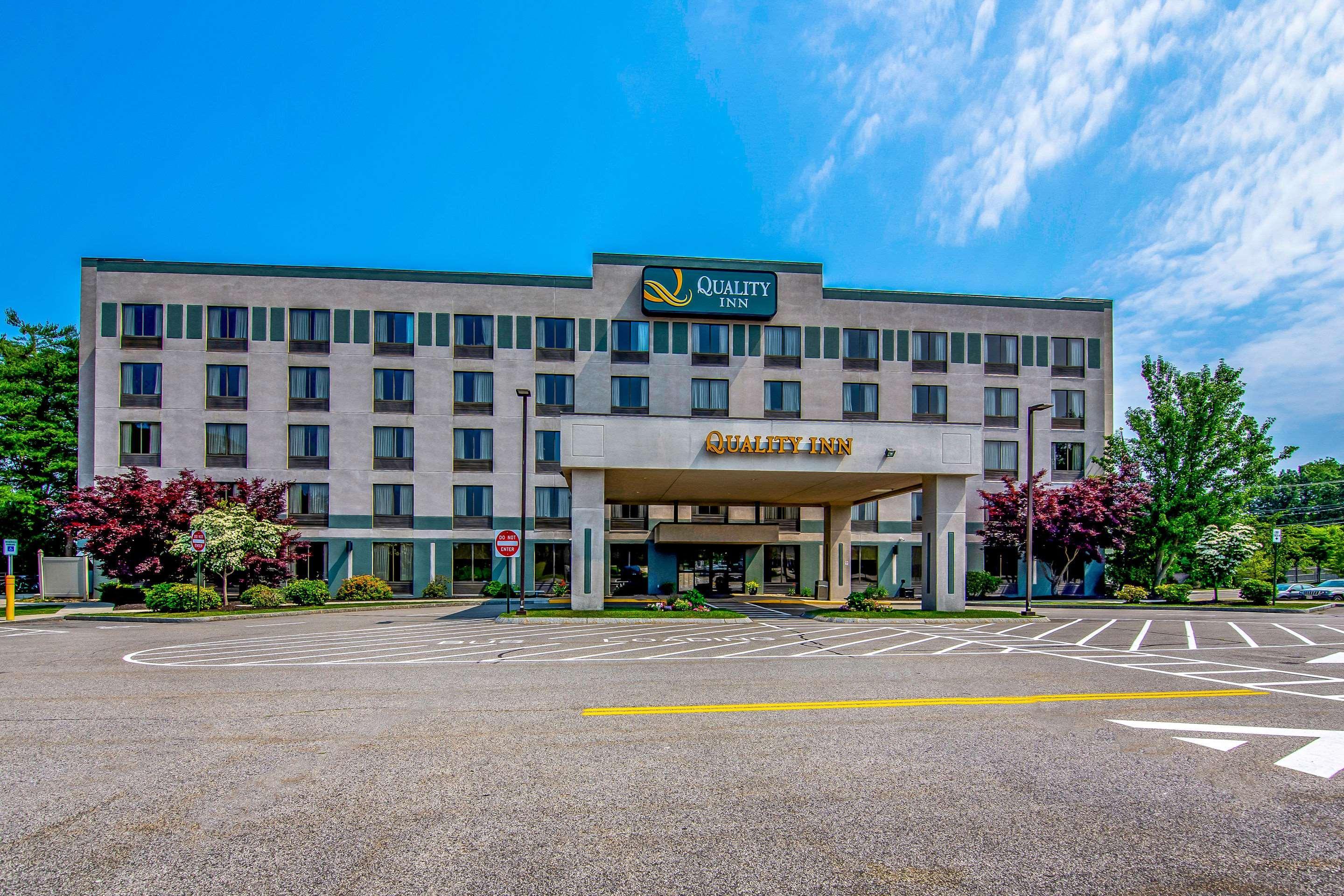 Quality Inn Portsmouth Exteriör bild