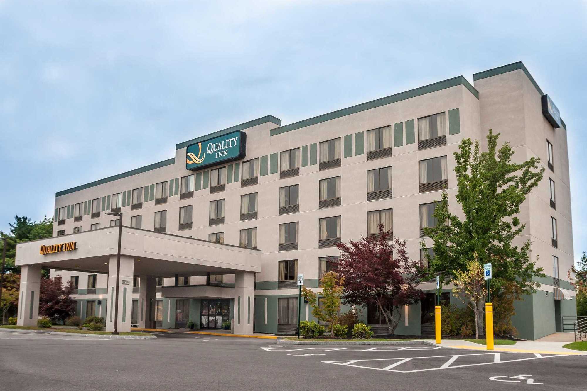 Quality Inn Portsmouth Exteriör bild