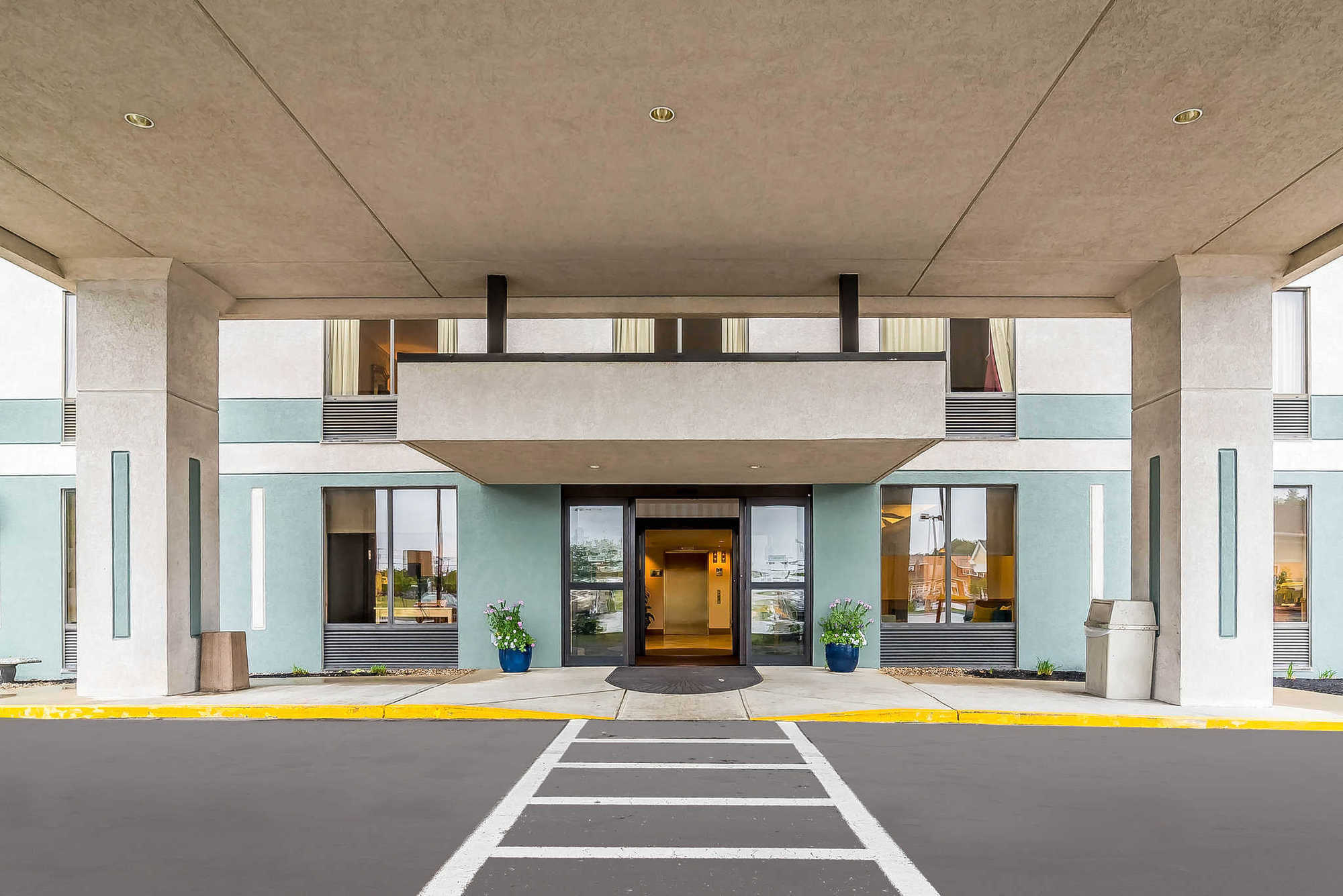 Quality Inn Portsmouth Exteriör bild